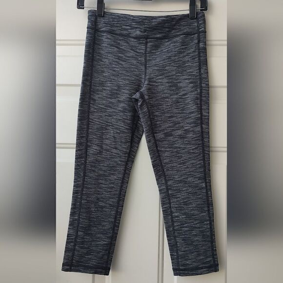 ATHLETA Girl Leggings Capri Gray Size L/12 - Picture 1 of 5